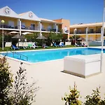 Sun & Pool Holiday Албуфейра