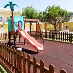 Апартаменты Sun & Pool Holiday *