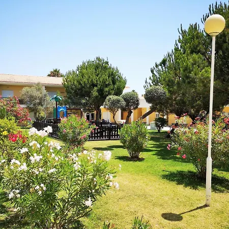 Sun & Pool Holiday *