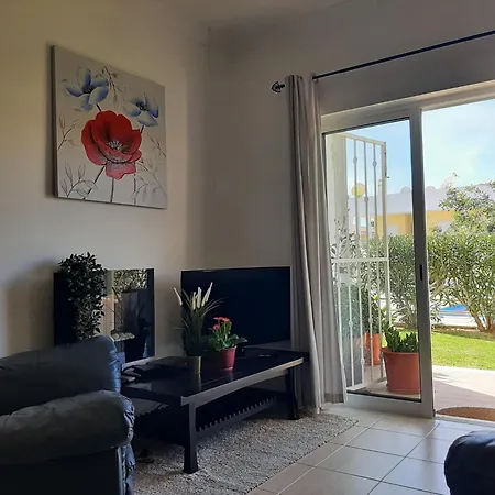 Sun & Pool Holiday Apartment *