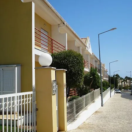 Sun & Pool Holiday Apartment *